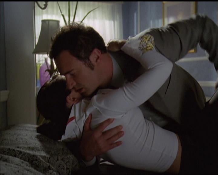 Charmed-Online-dot-511TheImportanceOfBeingPhoebe1707.jpg