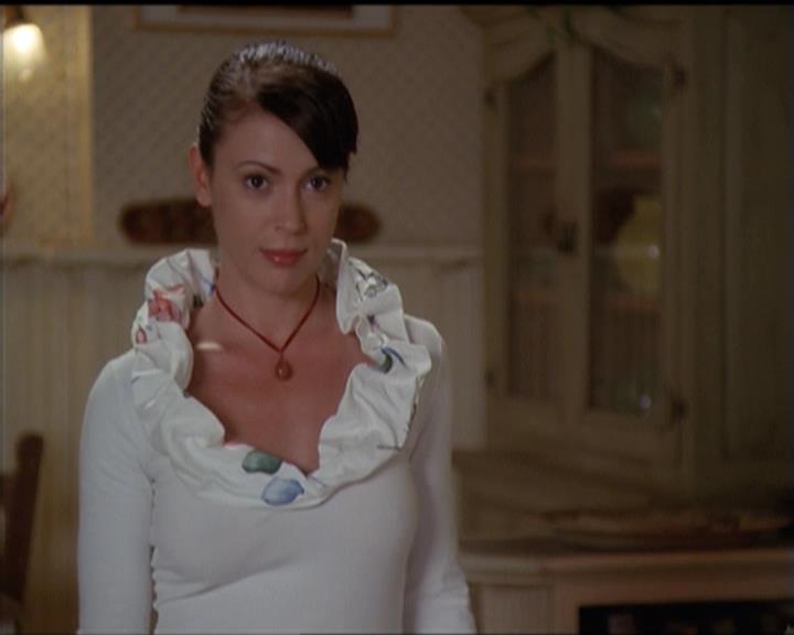 Charmed-Online-dot-511TheImportanceOfBeingPhoebe1971.jpg