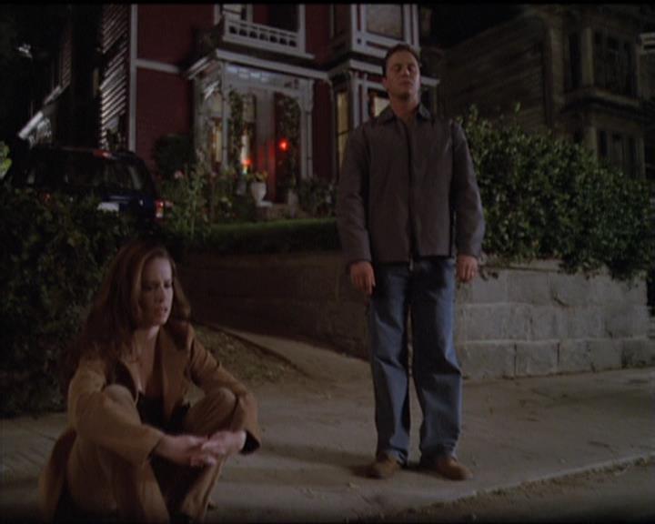 Charmed-Online-dot-511TheImportanceOfBeingPhoebe2005.jpg
