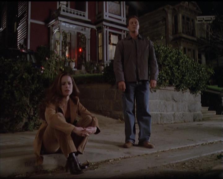 Charmed-Online-dot-511TheImportanceOfBeingPhoebe2007.jpg