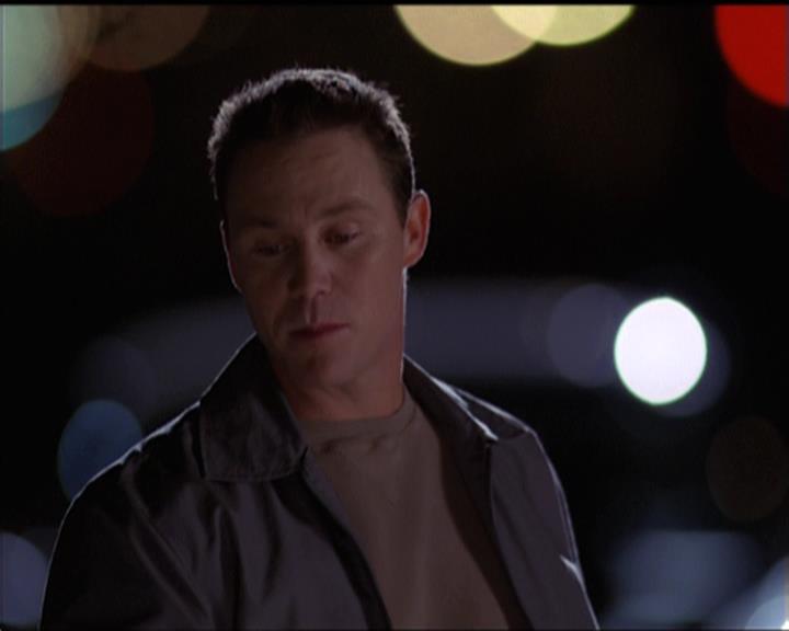 Charmed-Online-dot-511TheImportanceOfBeingPhoebe2034.jpg