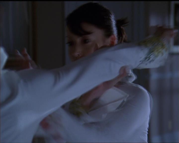 Charmed-Online-dot-511TheImportanceOfBeingPhoebe2053.jpg