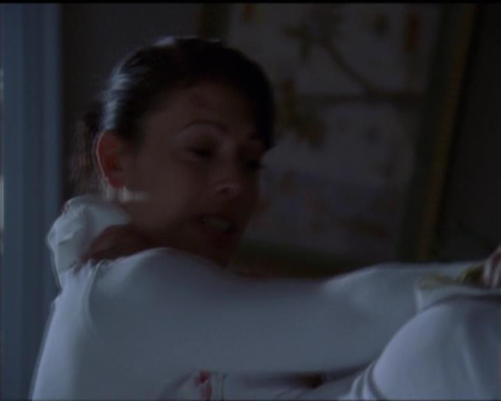 Charmed-Online-dot-511TheImportanceOfBeingPhoebe2054.jpg