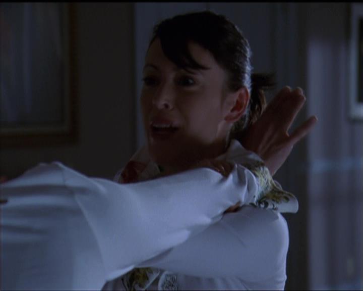 Charmed-Online-dot-511TheImportanceOfBeingPhoebe2056.jpg
