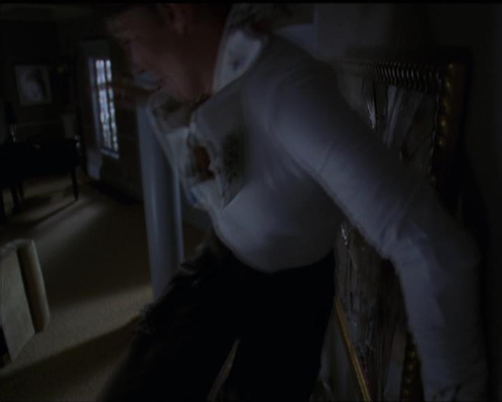 Charmed-Online-dot-511TheImportanceOfBeingPhoebe2065.jpg