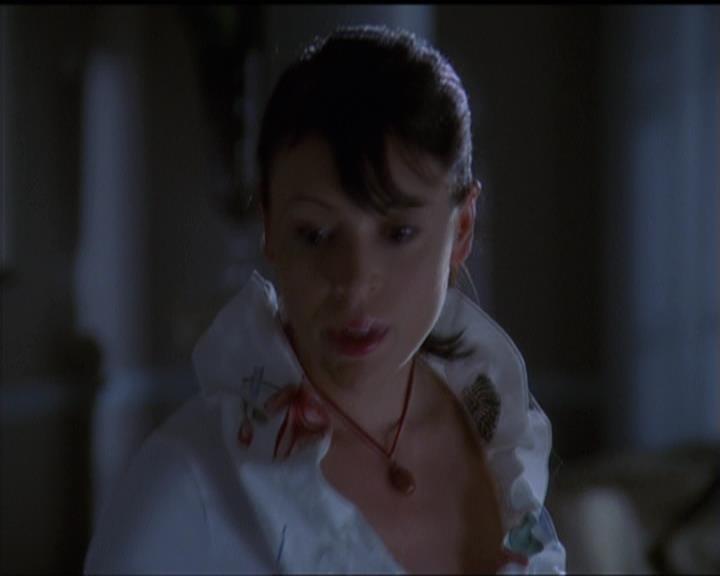 Charmed-Online-dot-511TheImportanceOfBeingPhoebe2068.jpg
