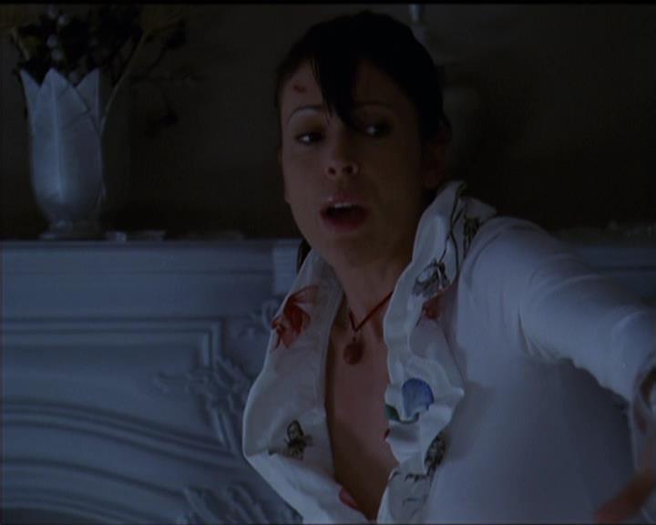 Charmed-Online-dot-511TheImportanceOfBeingPhoebe2076.jpg