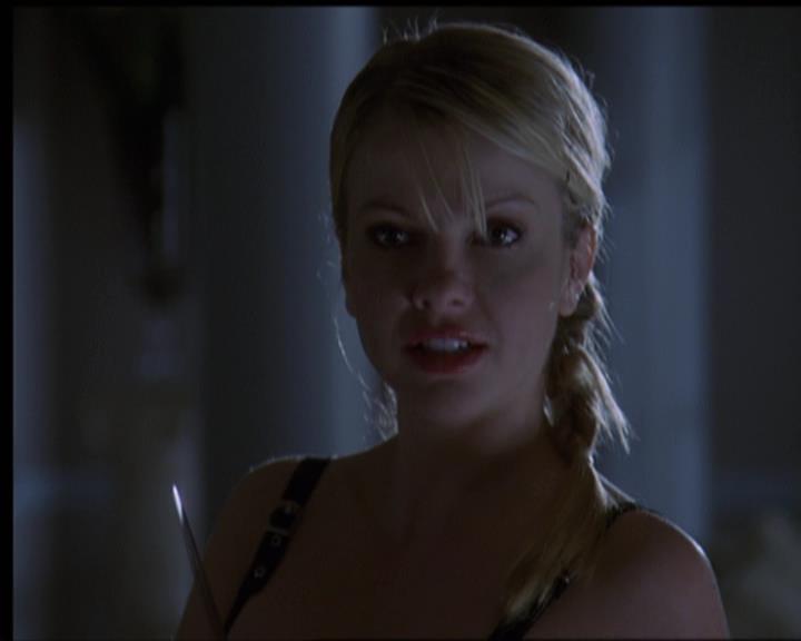 Charmed-Online-dot-511TheImportanceOfBeingPhoebe2083.jpg
