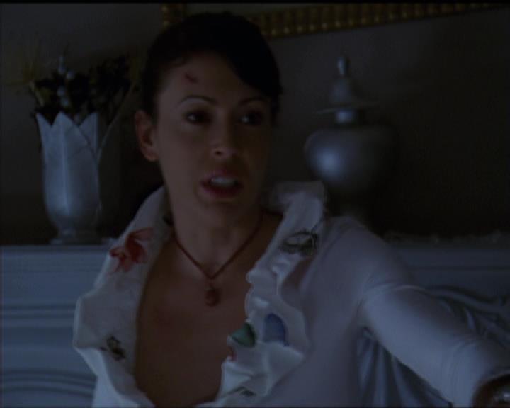 Charmed-Online-dot-511TheImportanceOfBeingPhoebe2085.jpg