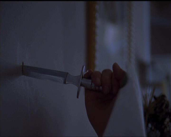 Charmed-Online-dot-511TheImportanceOfBeingPhoebe2102.jpg