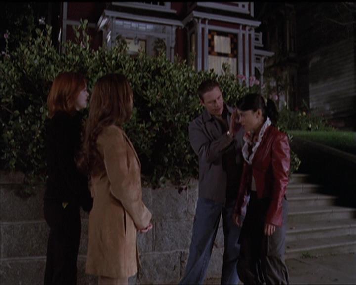 Charmed-Online-dot-511TheImportanceOfBeingPhoebe2128.jpg