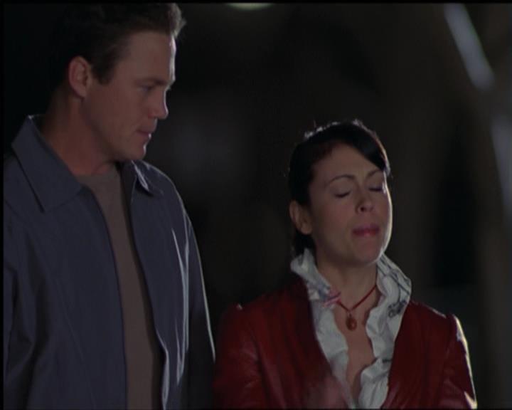 Charmed-Online-dot-511TheImportanceOfBeingPhoebe2135.jpg