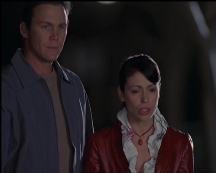 Charmed-Online-dot-511TheImportanceOfBeingPhoebe2137.jpg