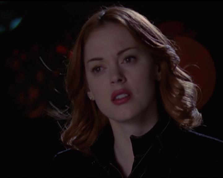 Charmed-Online-dot-511TheImportanceOfBeingPhoebe2177.jpg