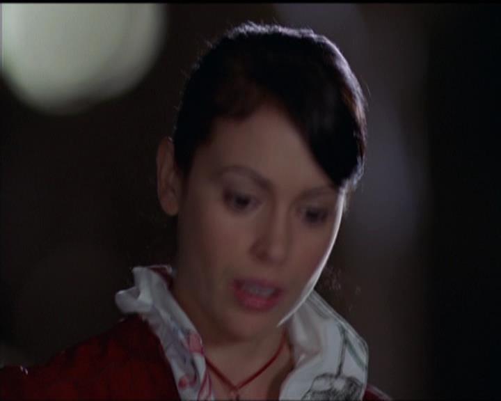 Charmed-Online-dot-511TheImportanceOfBeingPhoebe2180.jpg
