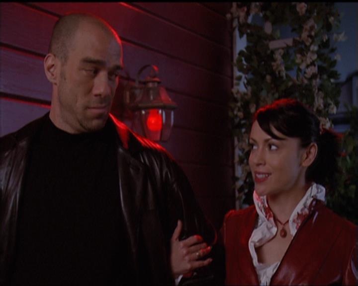 Charmed-Online-dot-511TheImportanceOfBeingPhoebe2236.jpg
