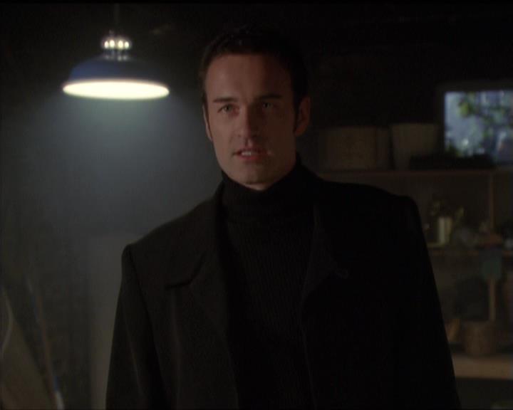 Charmed-Online-dot-511TheImportanceOfBeingPhoebe2358.jpg