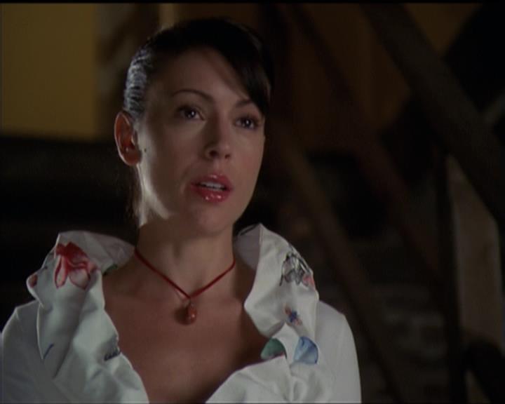 Charmed-Online-dot-511TheImportanceOfBeingPhoebe2364.jpg