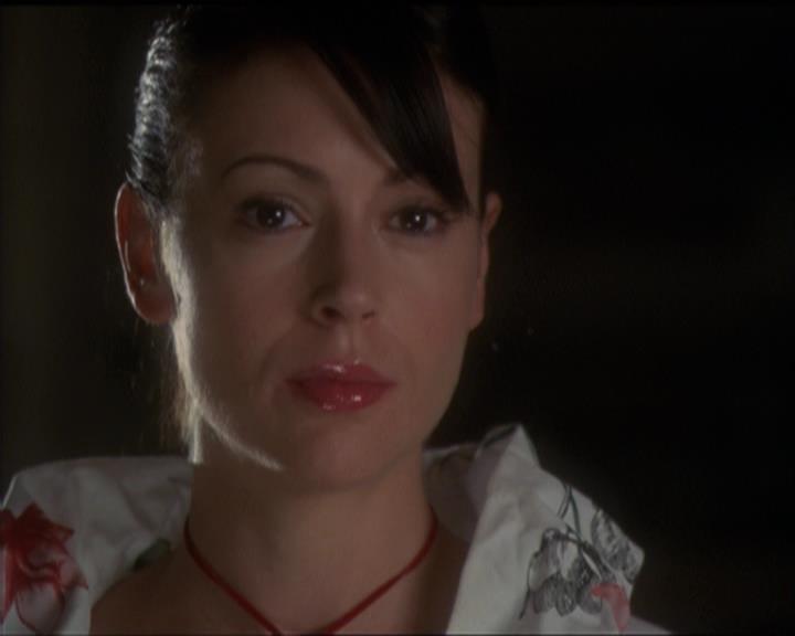 Charmed-Online-dot-511TheImportanceOfBeingPhoebe2401.jpg