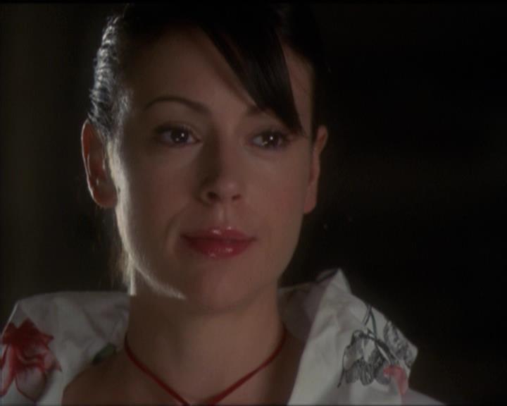Charmed-Online-dot-511TheImportanceOfBeingPhoebe2411.jpg