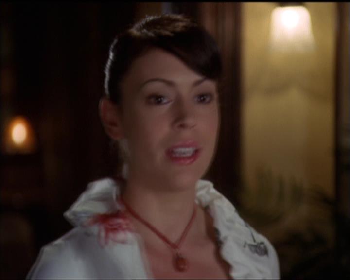 Charmed-Online-dot-511TheImportanceOfBeingPhoebe2431.jpg