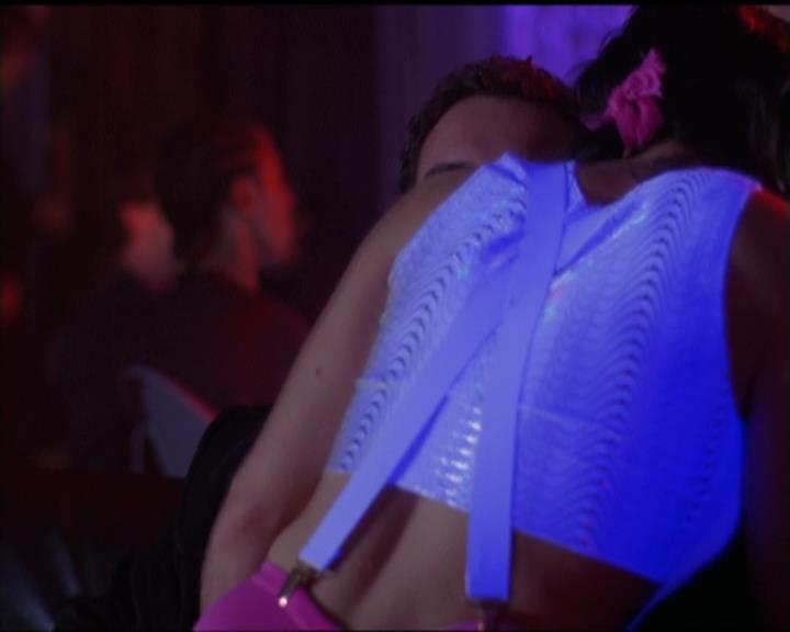 Charmed-Online-dot-511TheImportanceOfBeingPhoebe2481.jpg