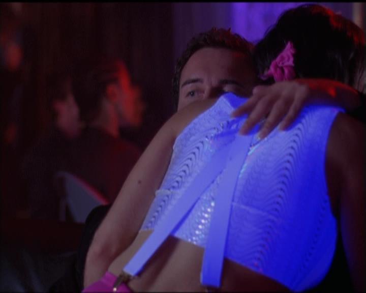Charmed-Online-dot-511TheImportanceOfBeingPhoebe2482.jpg