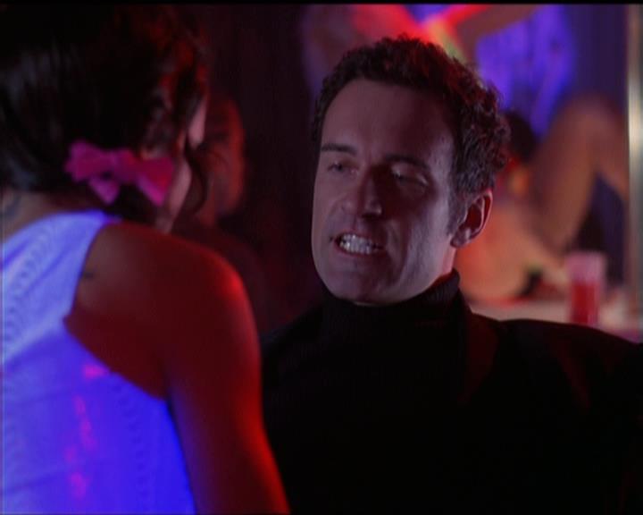Charmed-Online-dot-511TheImportanceOfBeingPhoebe2487.jpg