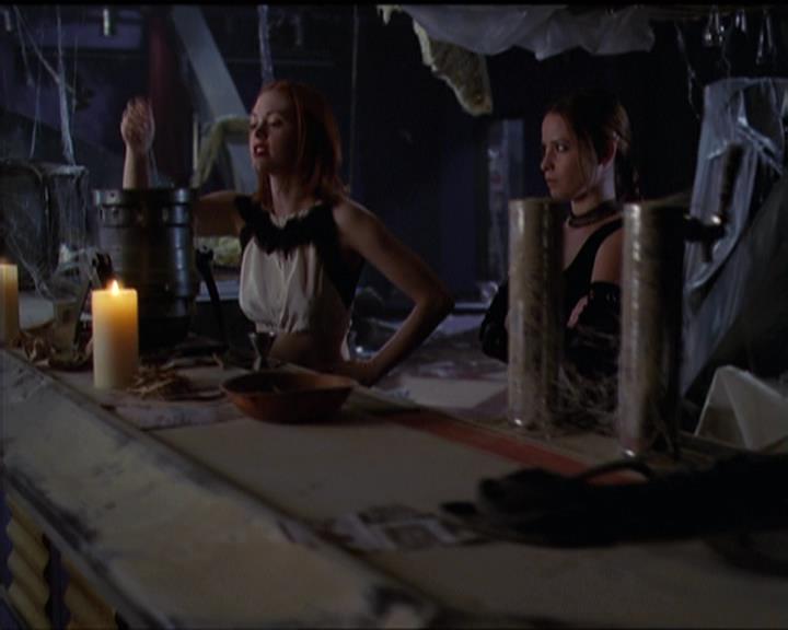 Charmed-Online-dot-512CentennialCharmed2155.jpg