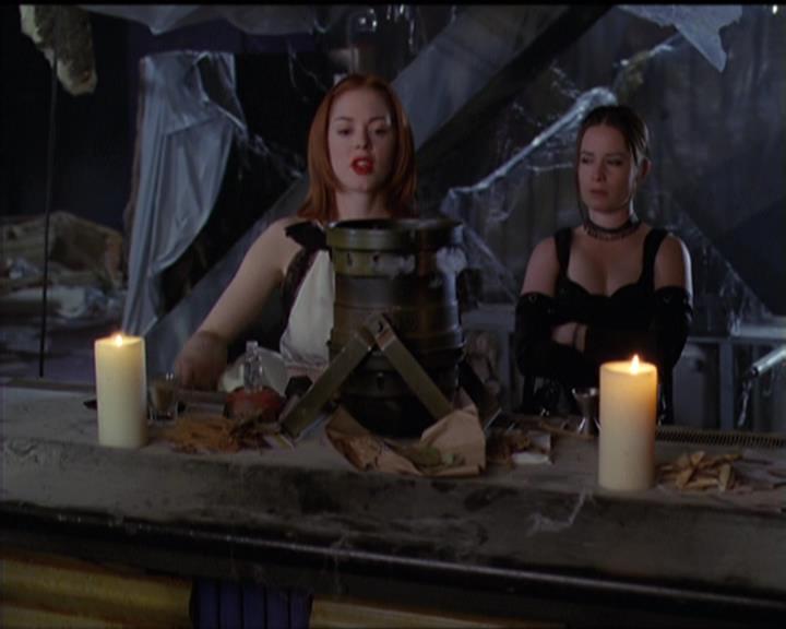Charmed-Online-dot-512CentennialCharmed2171.jpg