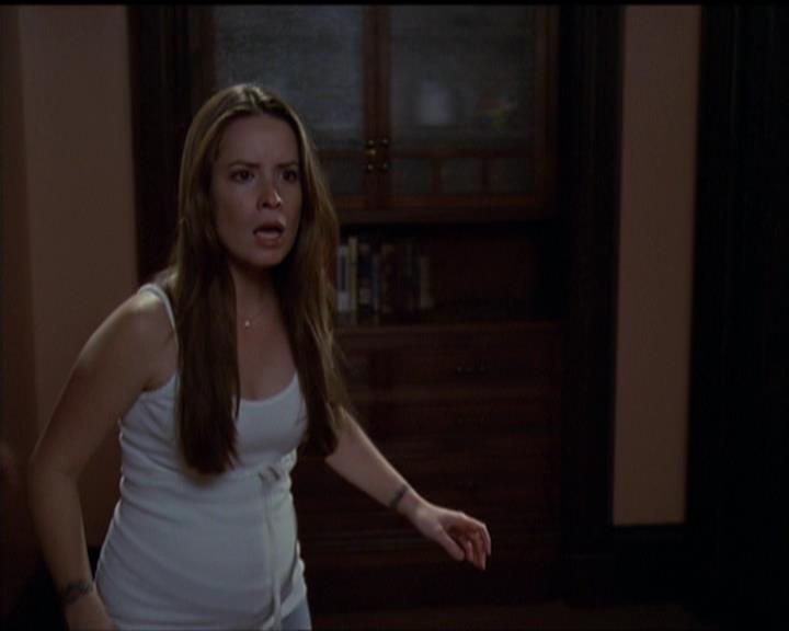 Charmed-Online-dot-513HouseCall0136.jpg
