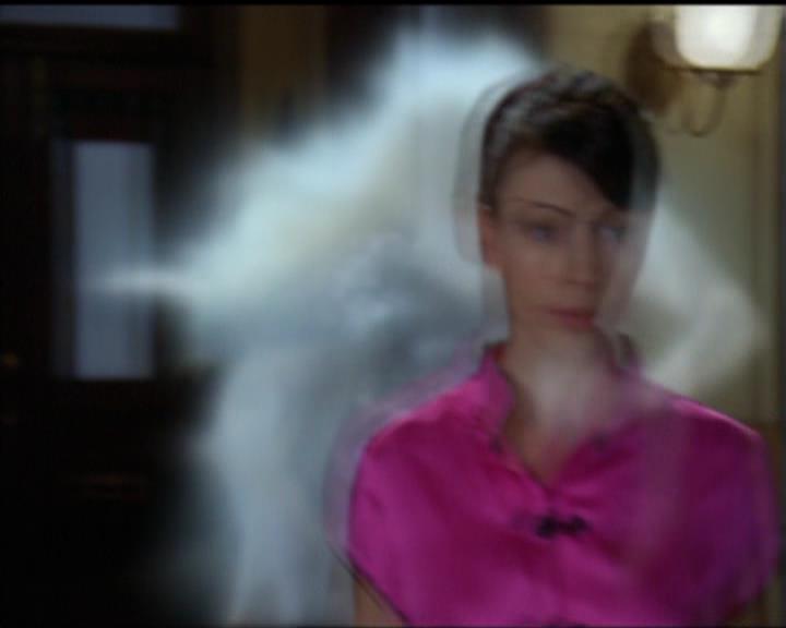 Charmed-Online-dot-513HouseCall0202.jpg