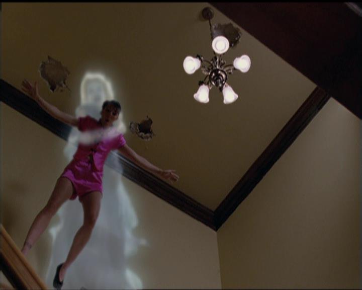 Charmed-Online-dot-513HouseCall0218.jpg