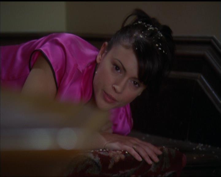 Charmed-Online-dot-513HouseCall0230.jpg