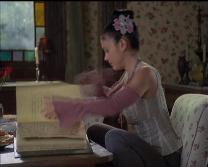Charmed-Online-dot-513HouseCall0381.jpg