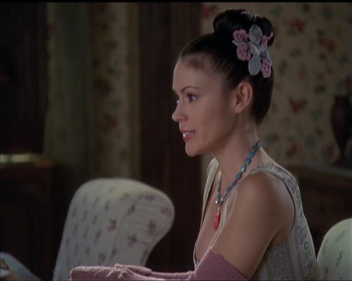Charmed-Online-dot-513HouseCall0417.jpg