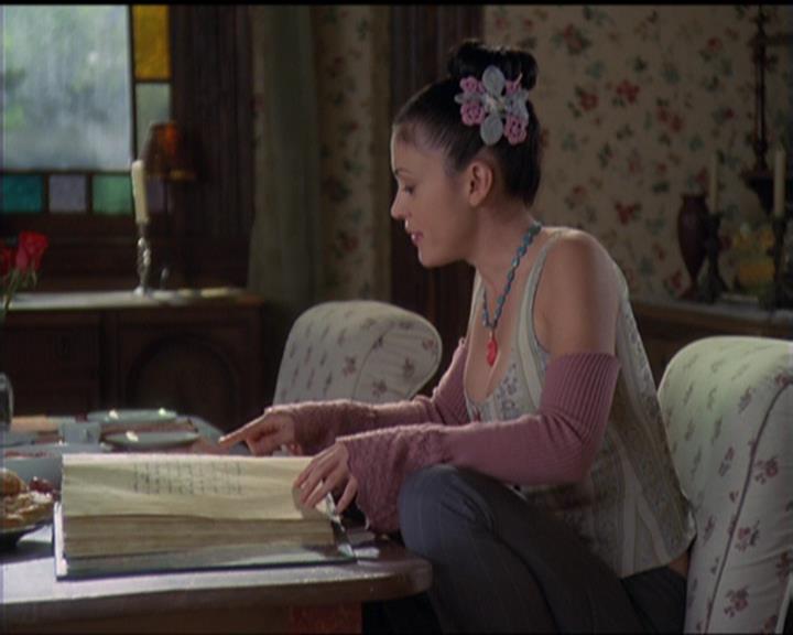 Charmed-Online-dot-513HouseCall0456.jpg