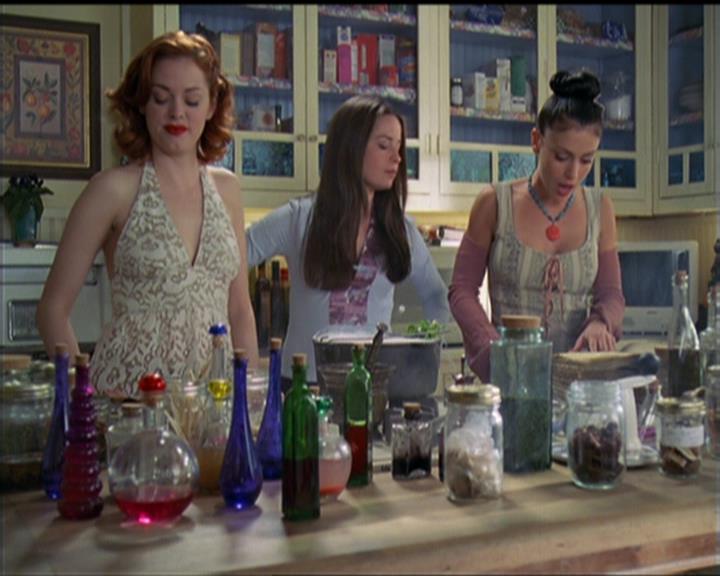 Charmed-Online-dot-513HouseCall0483.jpg