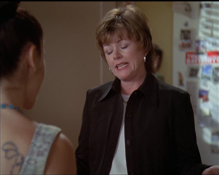 Charmed-Online-dot-513HouseCall0626.jpg