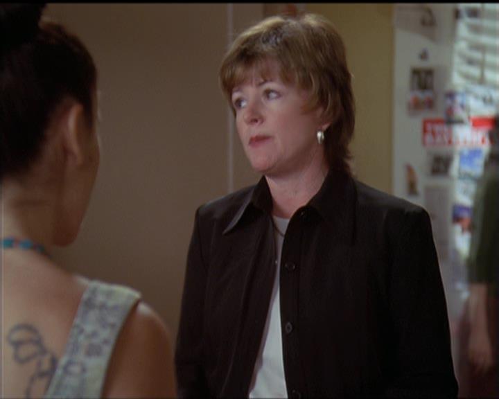 Charmed-Online-dot-513HouseCall0627.jpg