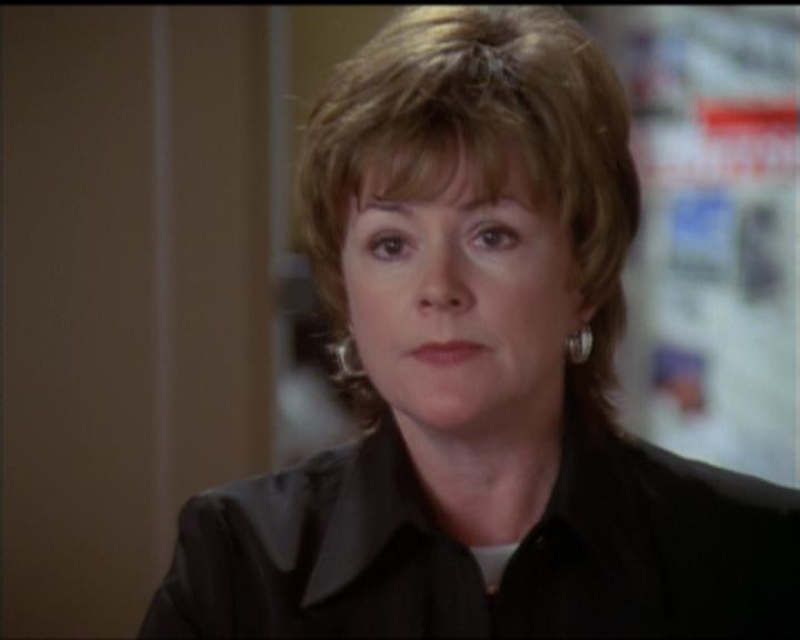 Charmed-Online-dot-513HouseCall0642.jpg