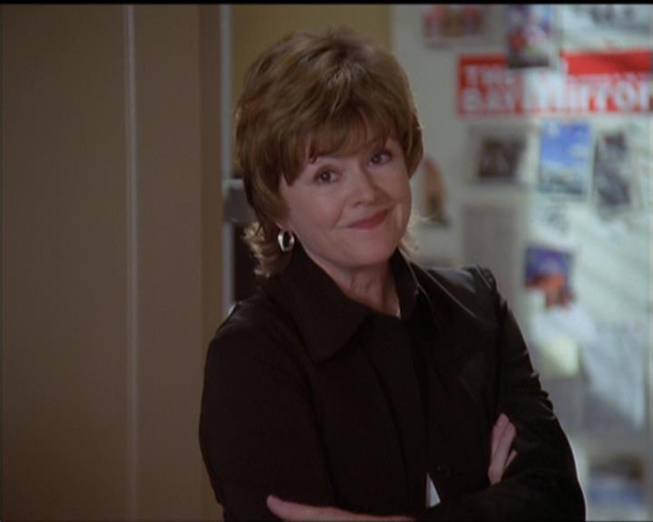 Charmed-Online-dot-513HouseCall0704.jpg