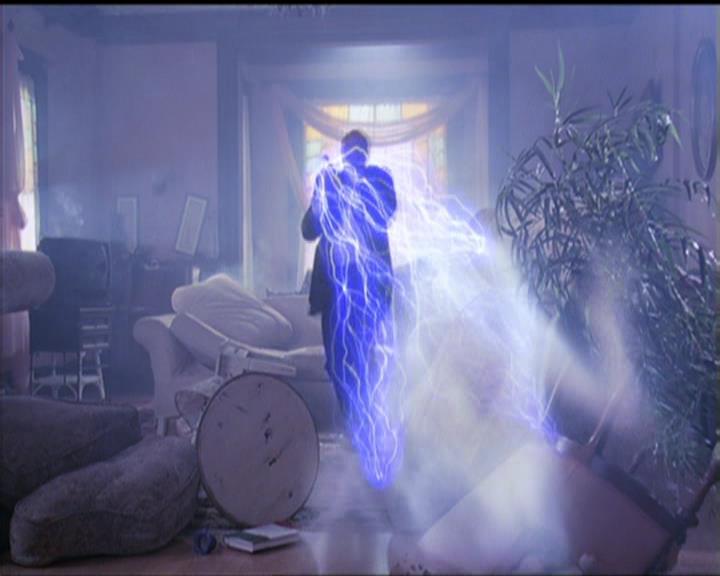 Charmed-Online-dot-513HouseCall0980.jpg