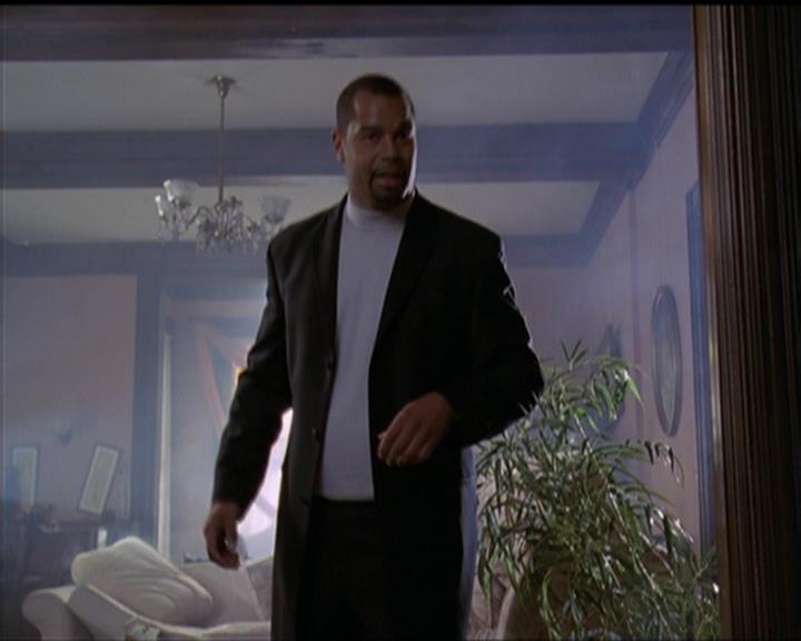 Charmed-Online-dot-513HouseCall1005.jpg