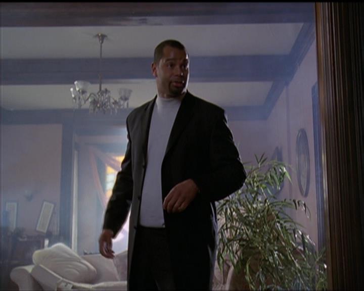 Charmed-Online-dot-513HouseCall1006.jpg