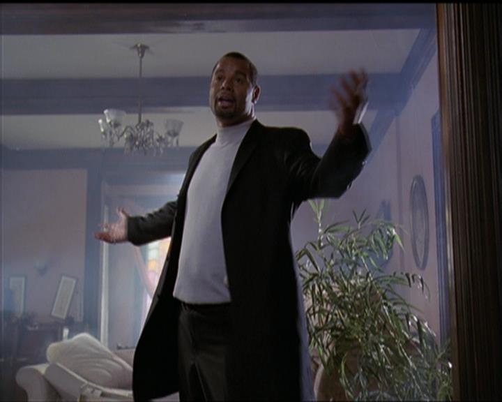 Charmed-Online-dot-513HouseCall1007.jpg