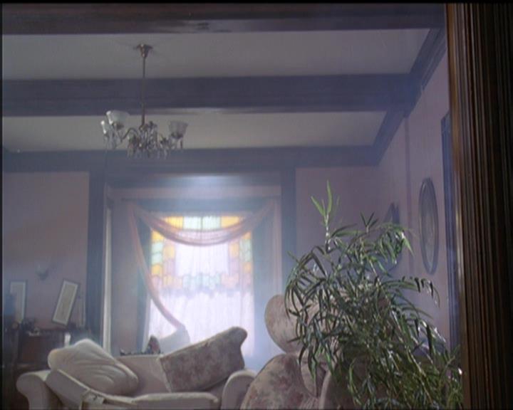 Charmed-Online-dot-513HouseCall1011.jpg