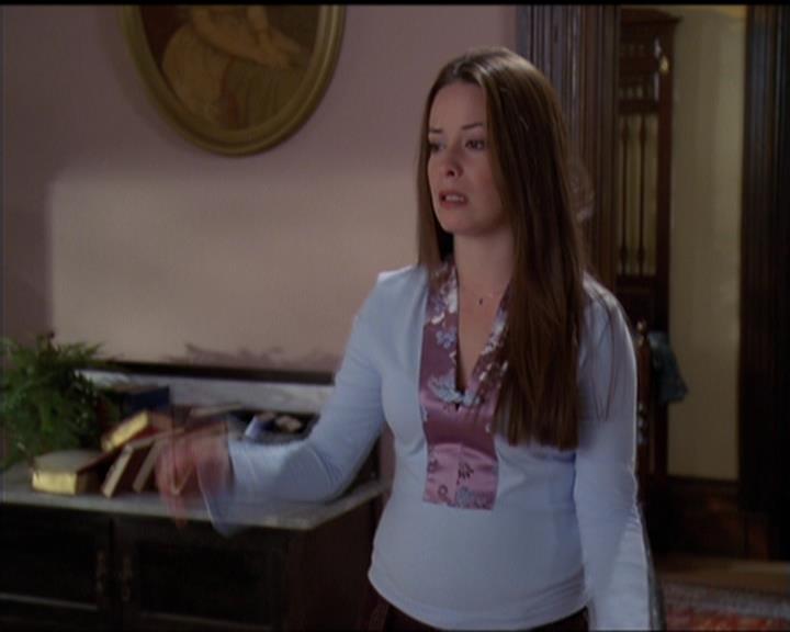 Charmed-Online-dot-513HouseCall1077.jpg
