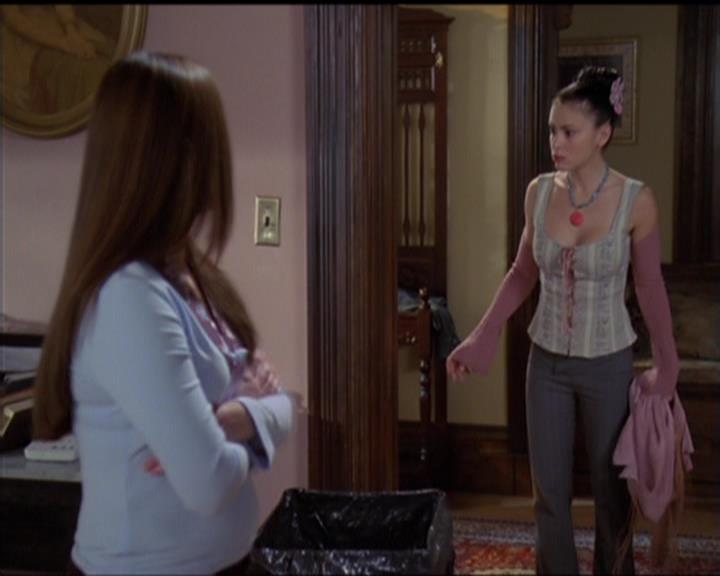 Charmed-Online-dot-513HouseCall1101.jpg