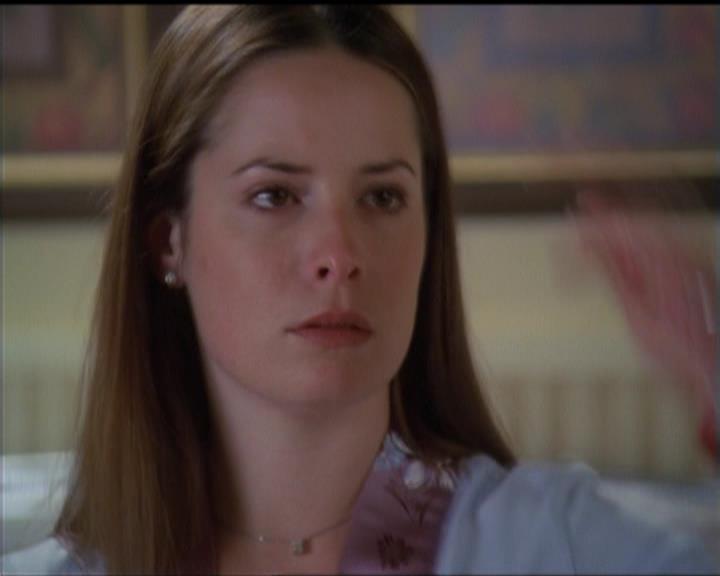 Charmed-Online-dot-513HouseCall1331.jpg